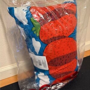 Marimekko for Target Pillow Strawberry Mountain Mansikkavuoret Maija Isola
Cloud